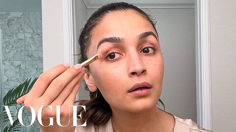 Alia Bhatt's Guide To Ice Water Facials And Foundation Free-Makeup