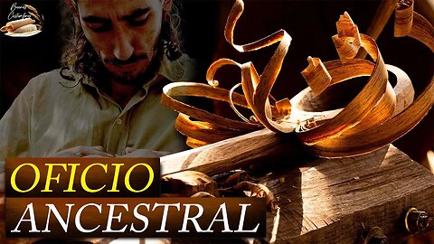 Manuel Pagani, en su formidable obra y técnica, talla una cuchara de madera completamente a mano