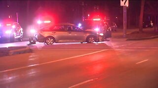 Dozens of people watch slow-moving police chase near 41st & Capitol