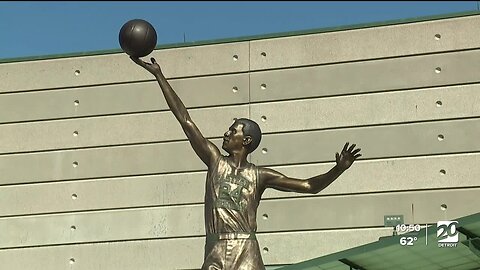Eastern Michigan honors George Gervin with statue outside arena