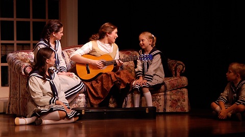 The Sound of Music as a High School Play - Amazing
