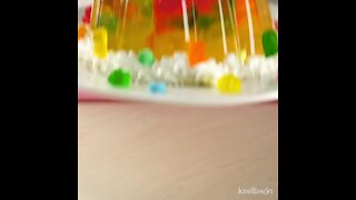 Carbonated Soft Drink Gelatin with Gummy Bears
