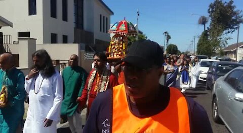 SOUTH AFRICA - Cape Town - Sri Siva Aalayam 40th Anniversary celebrations and sod turning in Athlone (cell phones videos) (a4e)