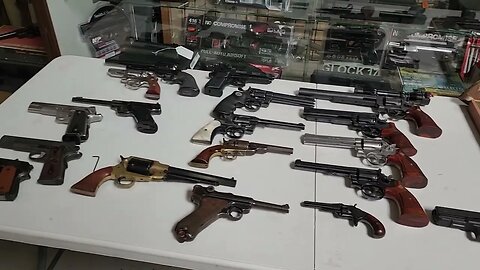 Firearm Friday. Colt Python, S&W Model 27, 29, etc., Ruger Super Blackhawk, Luger, Remington etc.