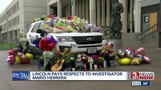 Lincoln pays respects to investigator Mario Herrera