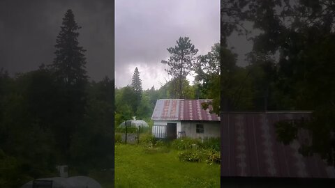 Scud clouds coming together with rotation 45 mins after our tornado warning. #storms #ontario