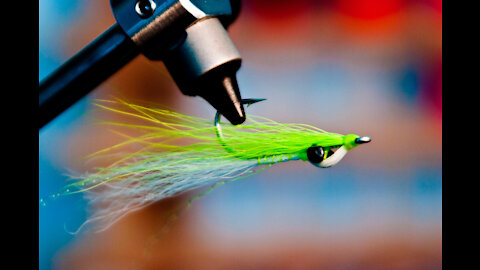 Clouser Minnow Chartreuse - The original way this streamer fly was tied