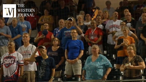 99 Year Old WW2 Vet Brings Crowd To Their Feet With Incredible Rendition Of 'God Bless America'