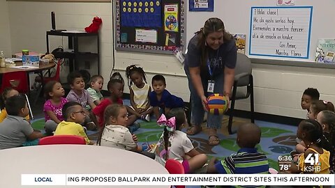 New KCKPS program aims to bring biliteracy to classroom