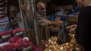 UN Agency Cutting Back Food Aid To Palestinians Due To Lack Of Funding