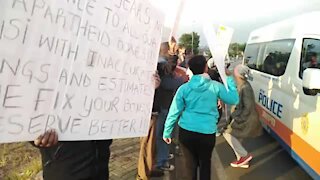 WATCH: Slow start to Soweto shutdown (jSZ)