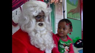 Santa makes early arrival in Riviera Beach