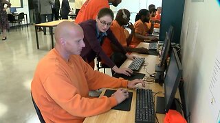 Inmates learn programming- for good jobs after release