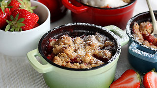 Strawberry rhubarb mini crumble recipe