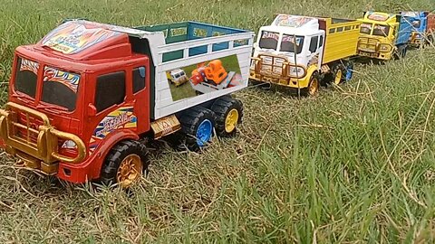 CAR TRUCK TRANSPORTING TOY DINOSAURS CROCODILE RACING CAR BEETLE GUN CAR BUS