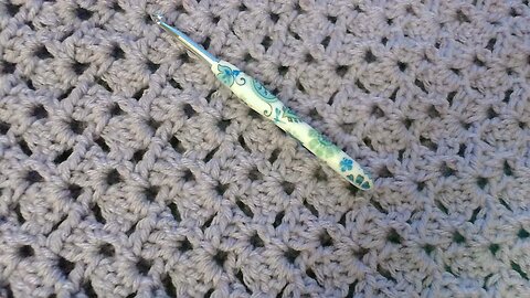 Crochet shawl in shell stitch. Beginner friendly tutorial.