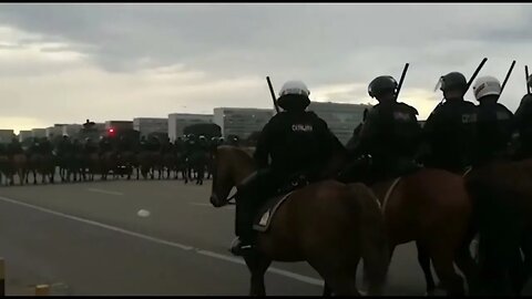 Lula da Silva arrived at the presidential palace in Brasilia, which was destroyed by protesters