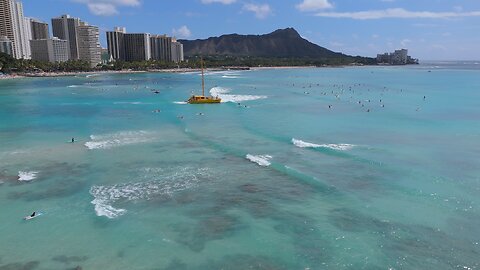 Waikiki Beach & Diamond Head - Hawaii