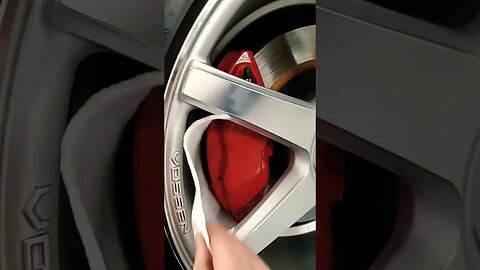 370Z Akebono brakes with Vossen CV7s on a 350Z (wheel clearance) #Nissan #350Z #Akebono #Vossen