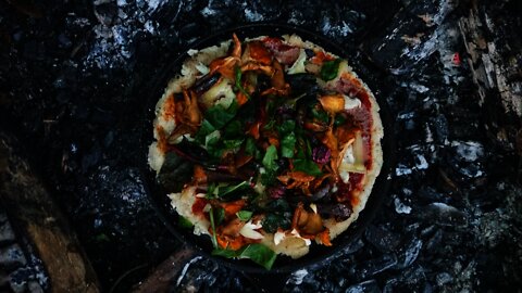 Chanterelle and Beefsteak mushroom Pizza. Foraging and Bushcraft cooking wild edible mushrooms.