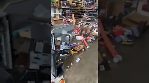 Chicago Walmart completely destroyed by looters and people are asking why Walmarts closing stores.