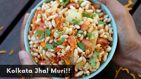 Foreigners trying the famous Indian Street Food Jhalmuri from Kolkata!! | Indian Street Food 😋😋