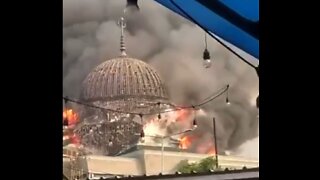 Jakarta Mosque’s Dome Collapses in Fire