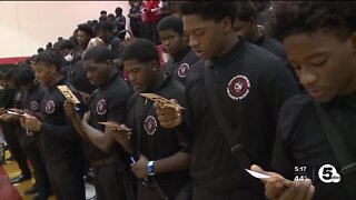 Students take pledge against gun violence