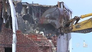Baltimore's Perkins Homes reduced to rubble