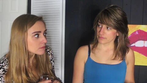 Straight Girls At The Lesbian Club... | Arielle Scarcella & Hannah Witton