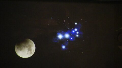 BREAKING! APOCALYPTIC PARTIAL LUNAR ECLIPSE 7 SISTERS STAR CLUSTER PLEIADES NOV 19 2021 & COMMENTARY