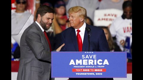 Trump dance to "Hold on, I'm comin" at the closing of Youngstown Ohio rally