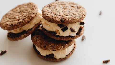 Chocolate Chip | Buttercream Cookie Sandwich | Yummy Cookie Recipe | Best Chocolate Chip Cookie