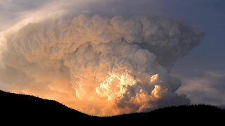These colossal wildfire clouds can create their own weather