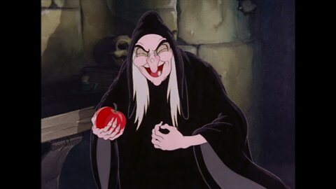 Snow White And The Seven Dwarfs(1937) - The Poison Apple