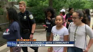 Milwaukee police building bonds with kids at the Milwaukee County Zoo