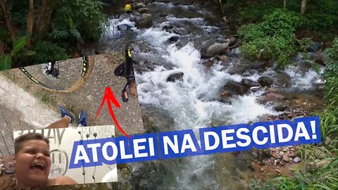 Pedalei 40 km até Itacuruçá e visitei a cachoeira do Itinguçu (teve tombo de bike!)