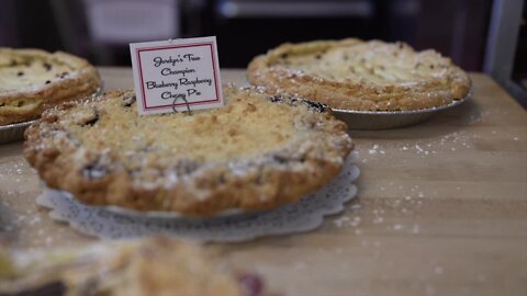 DeWitt's Sweetie-Licious celebrates Pi Day