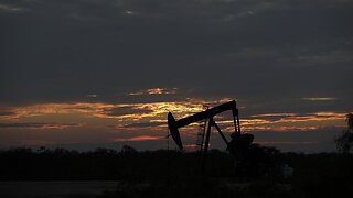 Texas Regulators Consider Limiting Oil Production Amid Pandemic