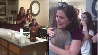 Família grita de alegria com anúncio de gravidez