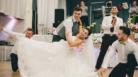 Surprise groomsmen dance totally shocks bride