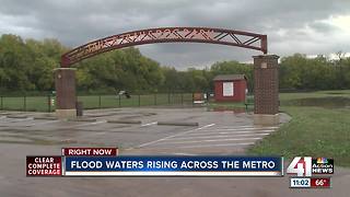 Grandview closes two parks due to floods