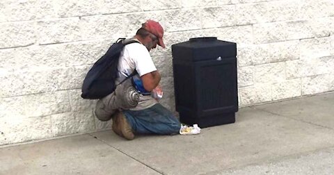 Man Notices A Homeless Man Praying For A Meal