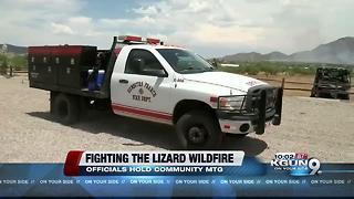 Lizard Fire causes evacuations in Dragoon and people attend a meeting to learn more