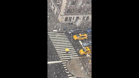Snowing NYC