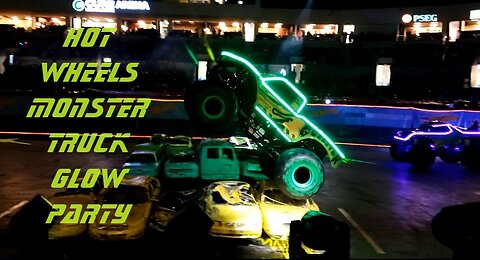 Hot Wheels Monster Trucks Live Glow Party 2024