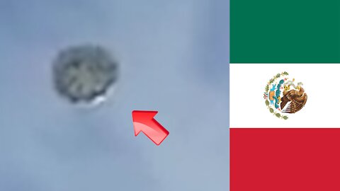 Disk-shaped UFO and startled bird! Mexico [Space]