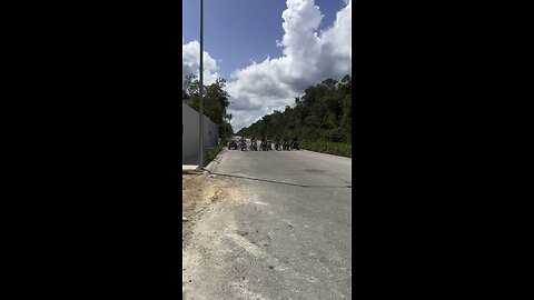 Rolling through Tulum with the dream team! 🛵💨 Exploring paradise one scooter at a time.