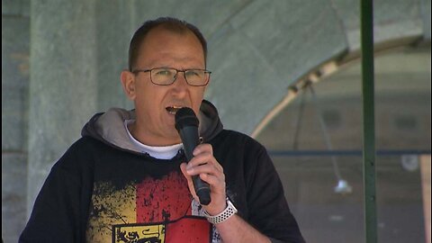 Rede des Demonstrationsorganisators Charly über den Krieg in der Ukraine