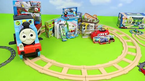 🚂 El tren Thomas en un circuito🚦 Niños Juguetes